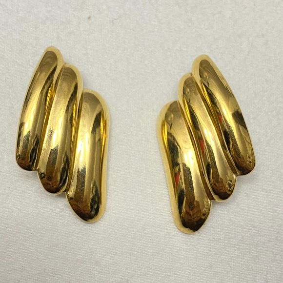 Avon Earrings Geometric Abstract Gold Tone Clip Ons Studs - Picture 2 of 7